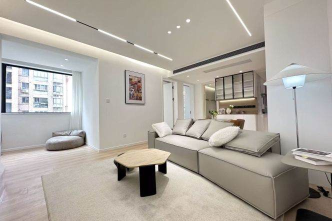 2BR Apartment in Gubei (L2)