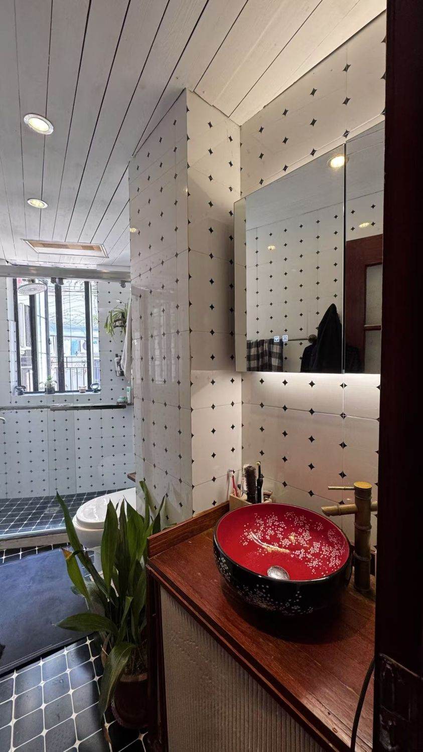 Housing image — Bathroom
