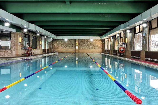 3BR Apartment at Ambassy Court (L1/L7/L10)