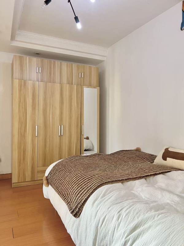 Housing image — Bedroom