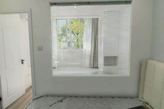 1BR Apartment near Hongqiao Rd Metro