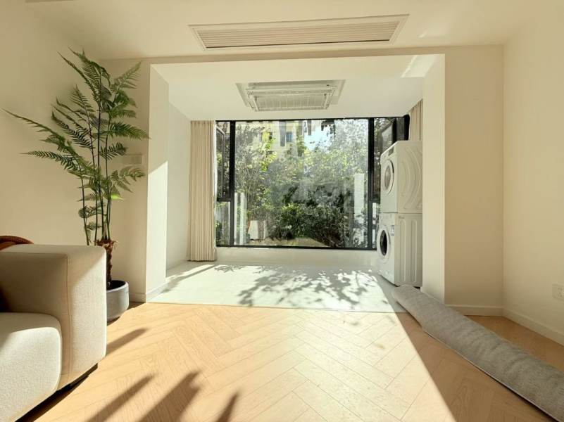 Housing image — Living Room