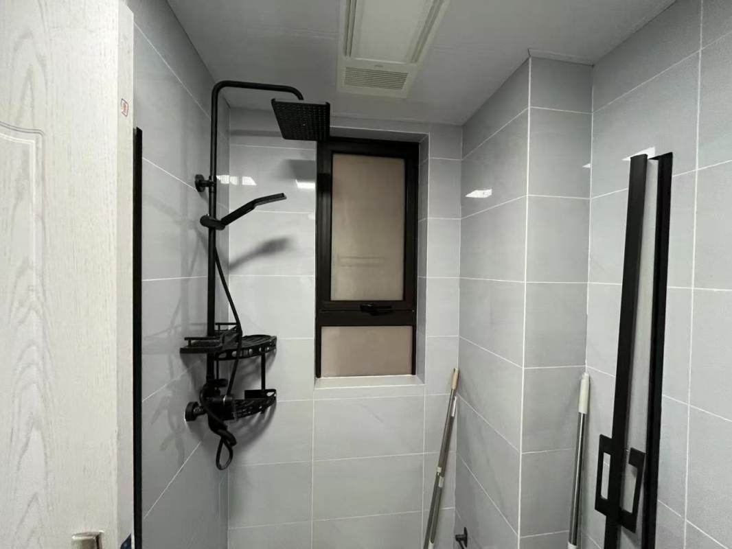 Housing image — Bathroom