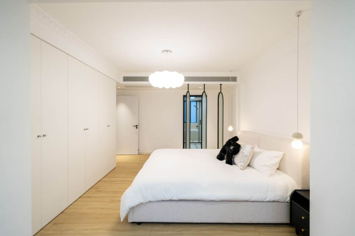 Housing image — Bedroom