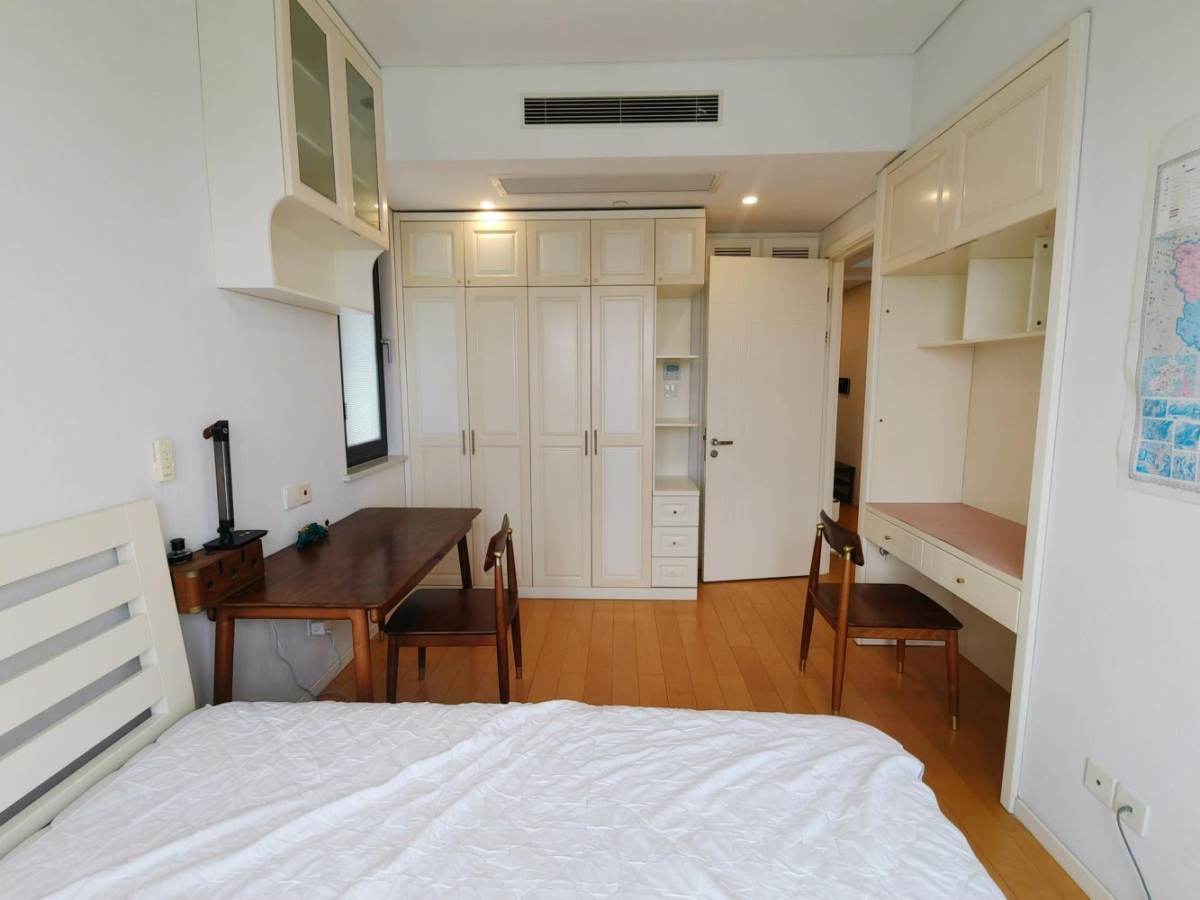 Housing image — Bedroom