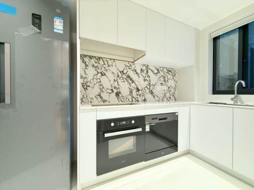 Housing image — Kitchen