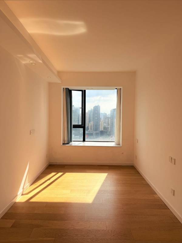 Housing image — Bedroom