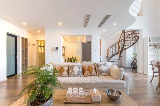 High-Floor 5BR Apartment near Century Park (L2)
