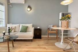 1BR Apartment in Gubei (L10)