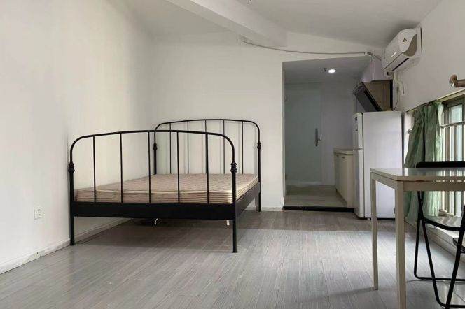 1BR Serviced Apartment near Donghua University (L2/L3/L4)