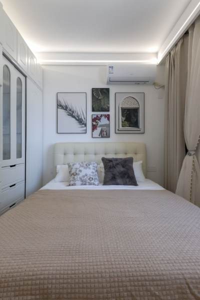 Housing image — Bedroom