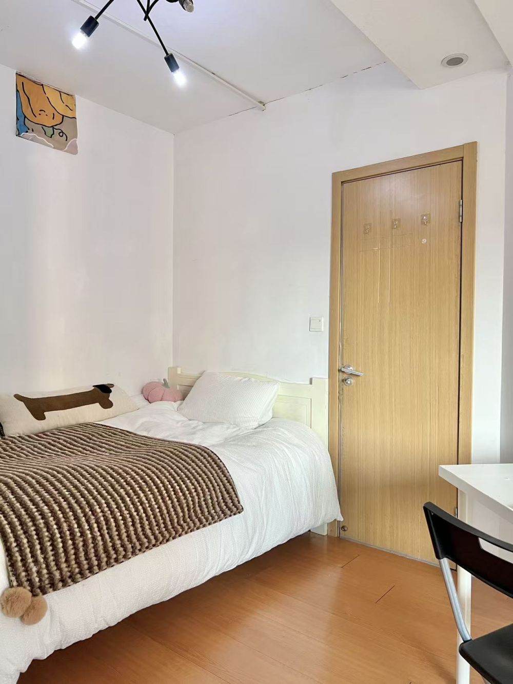 Housing image — Bedroom