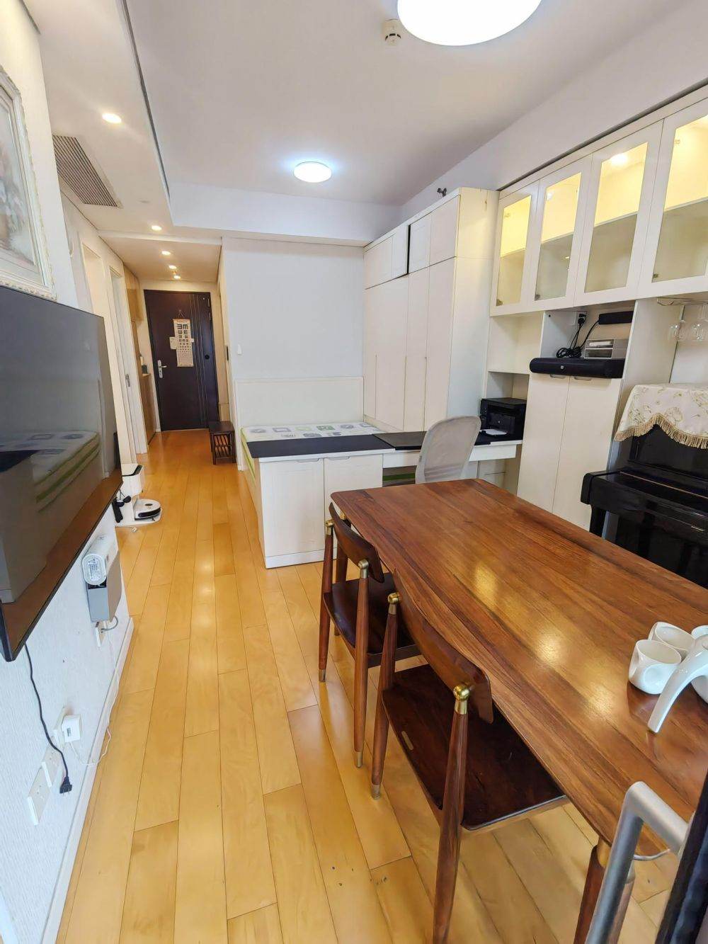 Housing image — Living Room
