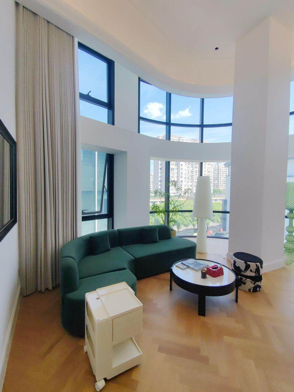 Housing image — Living Room