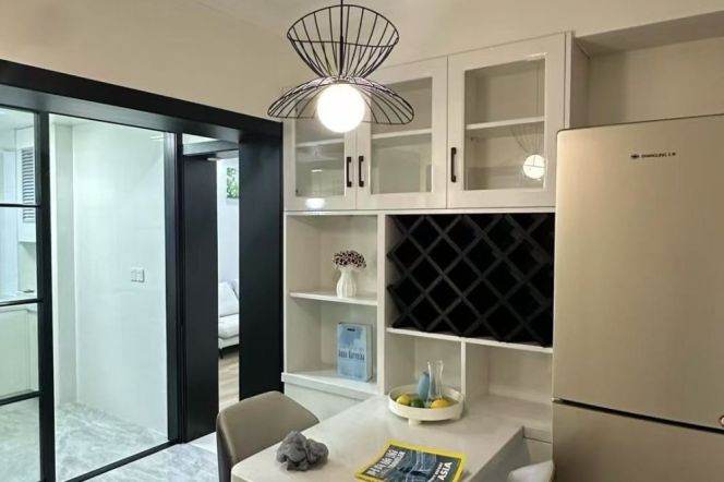 1BR Apartment in Old Xuhui (L7/L9)
