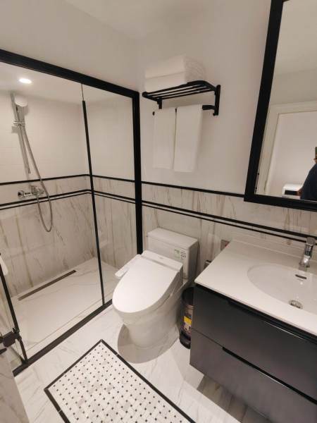 Housing image — Bathroom