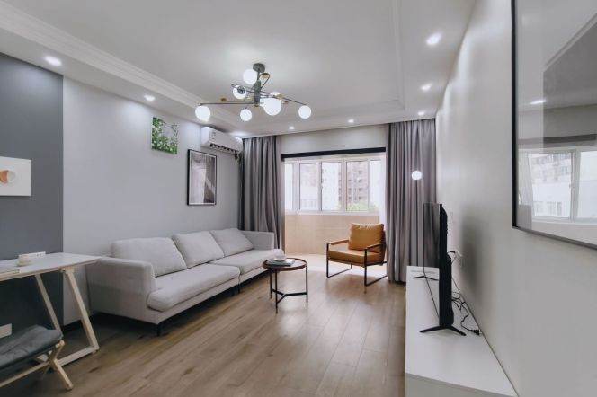 1BR Apartment in Old Xuhui (L7/L9)