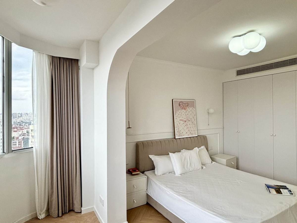 Housing image — Bedroom