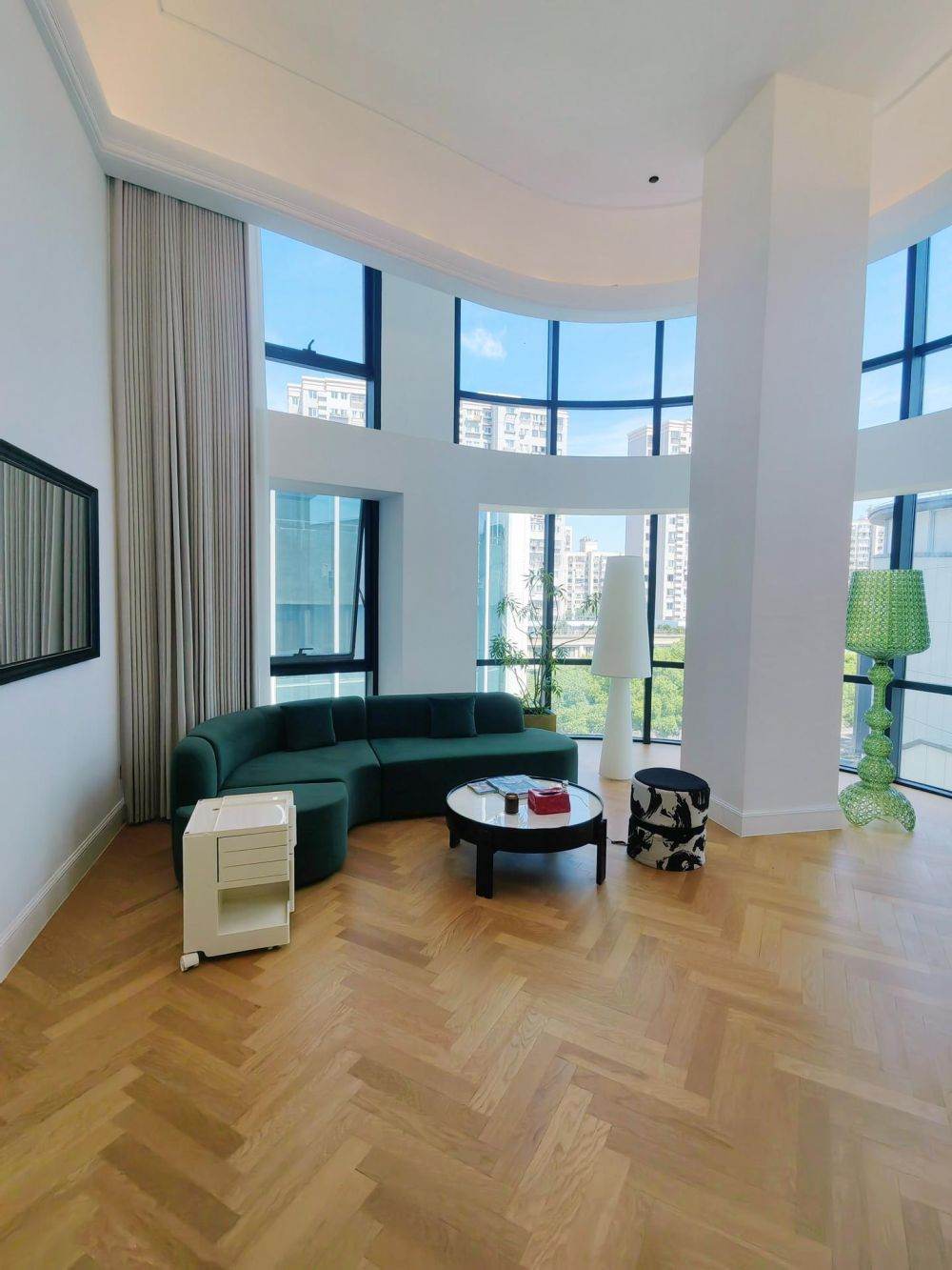 Housing image — Living Room