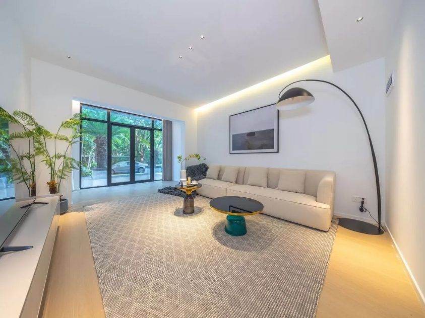 Housing image — Living Room