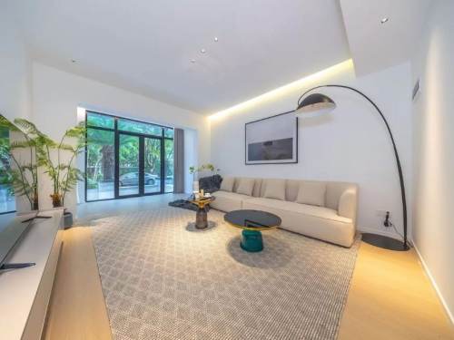 Housing image — Living Room