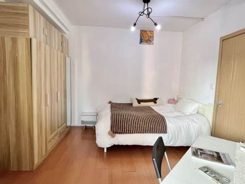 Housing image — Bedroom