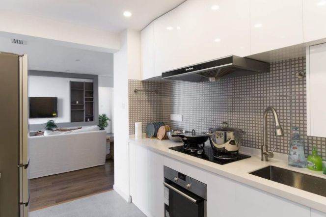 High-Floor 5BR Apartment near Century Park (L2)