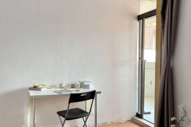 High-Floor 6BR Shared Apartment at Sanhe Garden