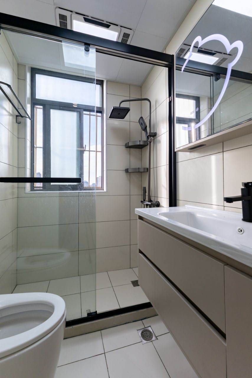 Housing image — Bathroom