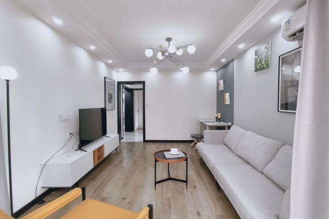 1BR Apartment in Old Xuhui (L7/L9)