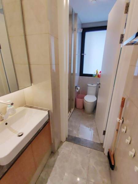 Housing image — Bathroom