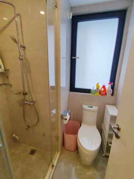Housing image — Bathroom