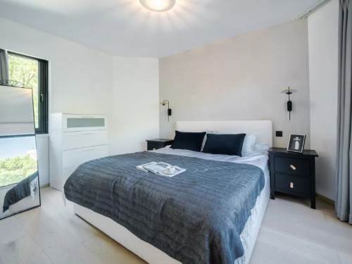 Housing image — Bedroom