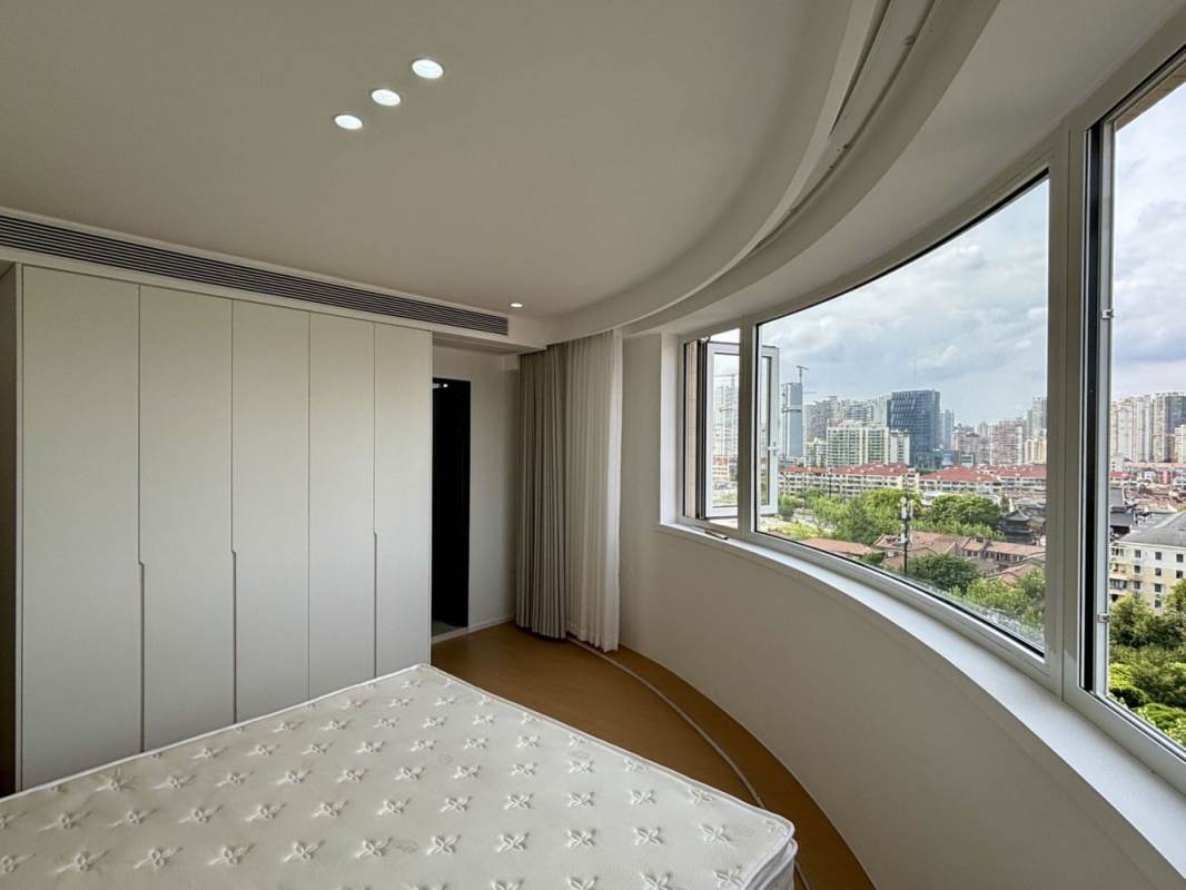Housing image — Bedroom