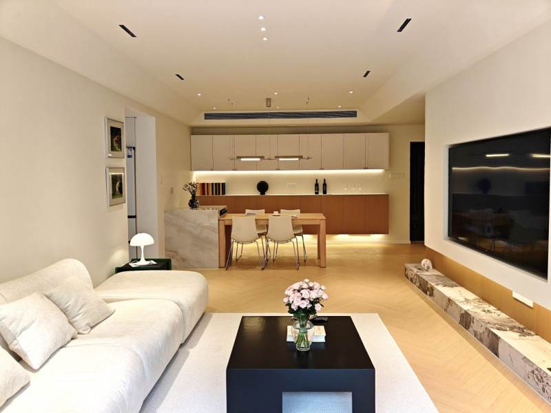 Housing image — Living Room