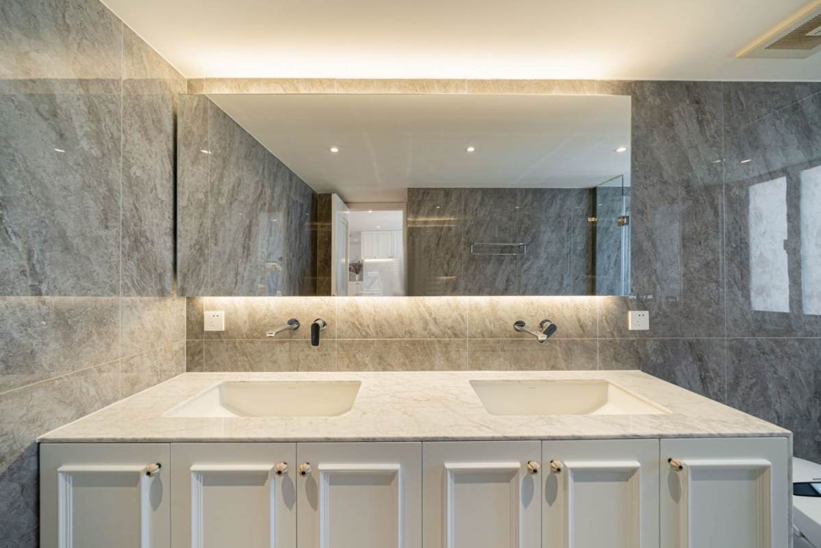 Housing image — Bathroom