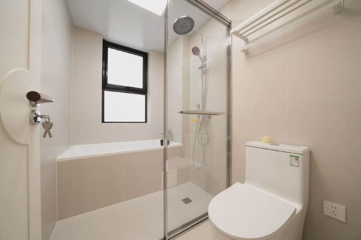 Housing image — Bathroom