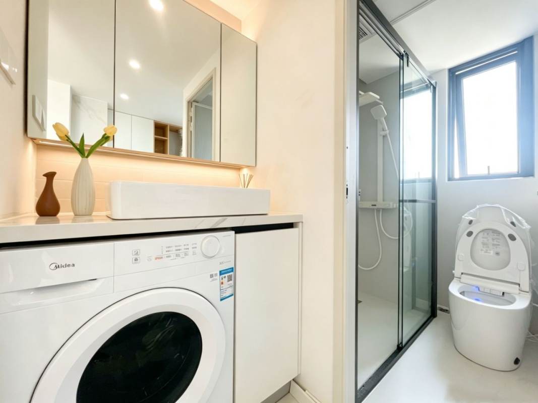 Housing image — Bathroom