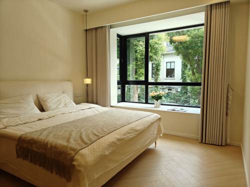 Housing image — Bedroom