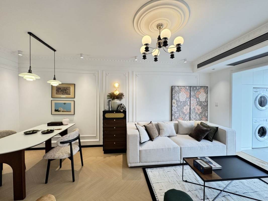 Housing image — Living Room