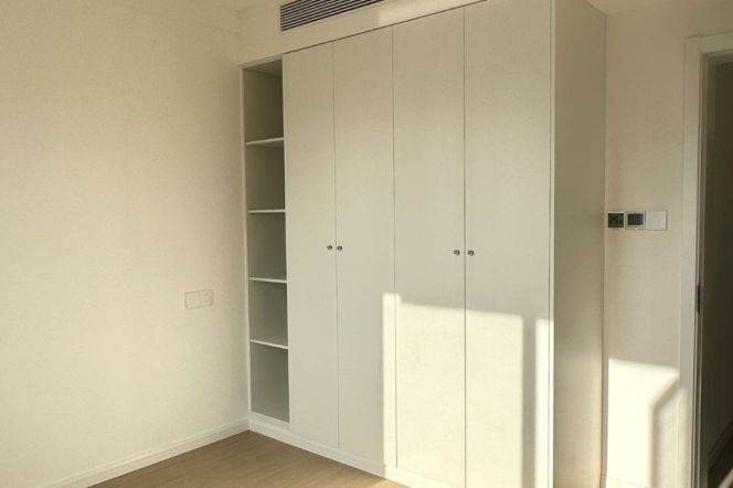 2BR Apartment near Pudong Avenue Metro with Outstanding View (L4/L14)