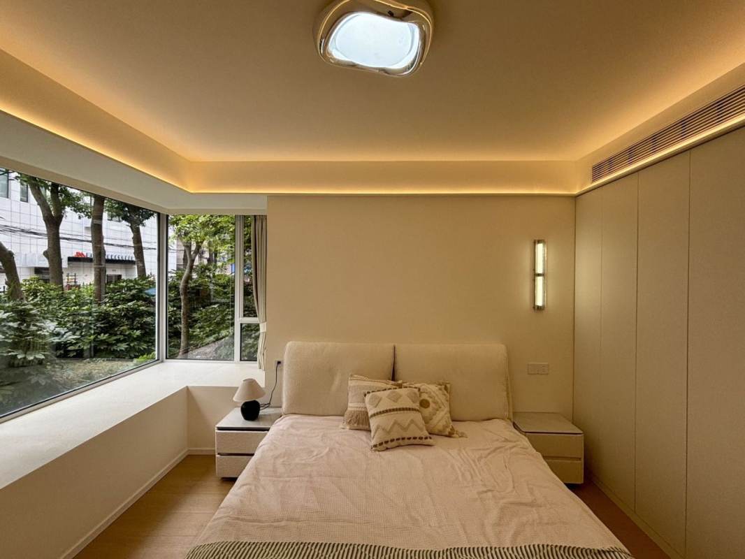 Housing image — Bedroom