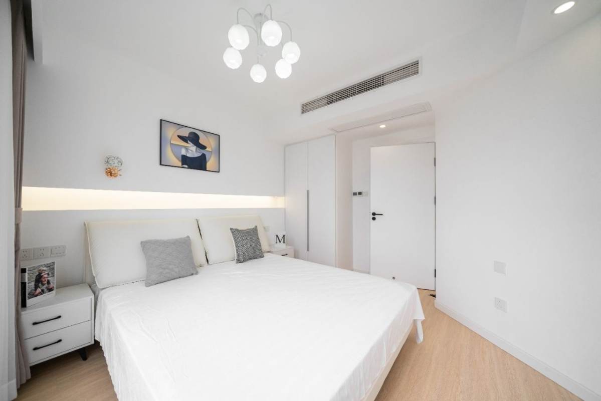 Housing image — Bedroom