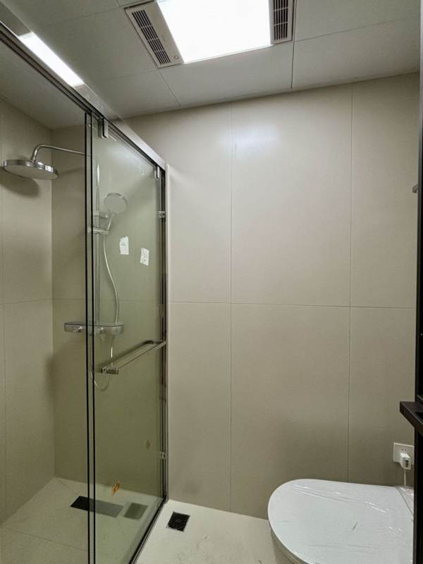 Housing image — Bathroom