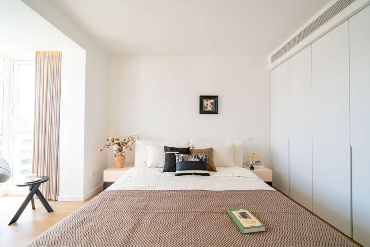 Housing image — Bedroom