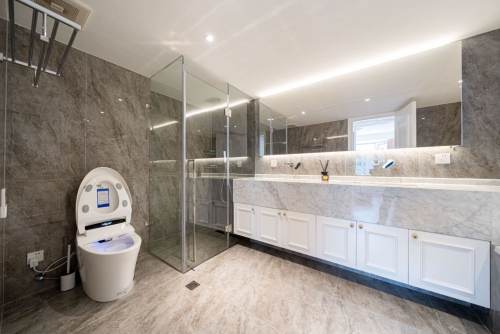 Housing image — Bathroom