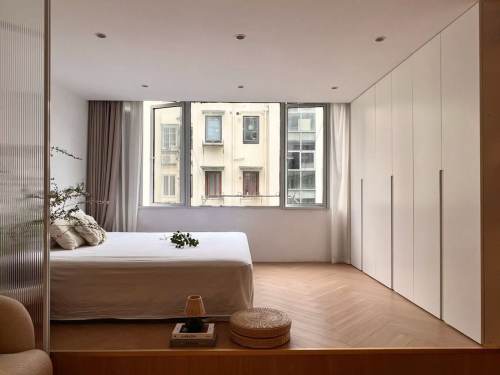 Housing image — Bedroom