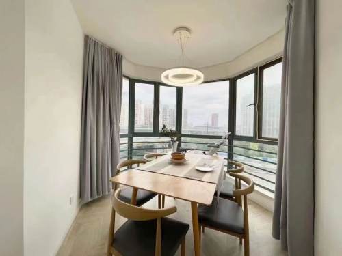Housing image — Dining Area