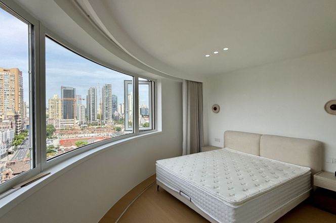 Spacious 2BR Apartment in North Bund (L12)