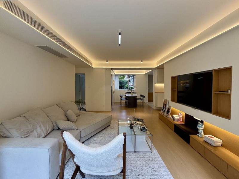 Housing image — Living Room